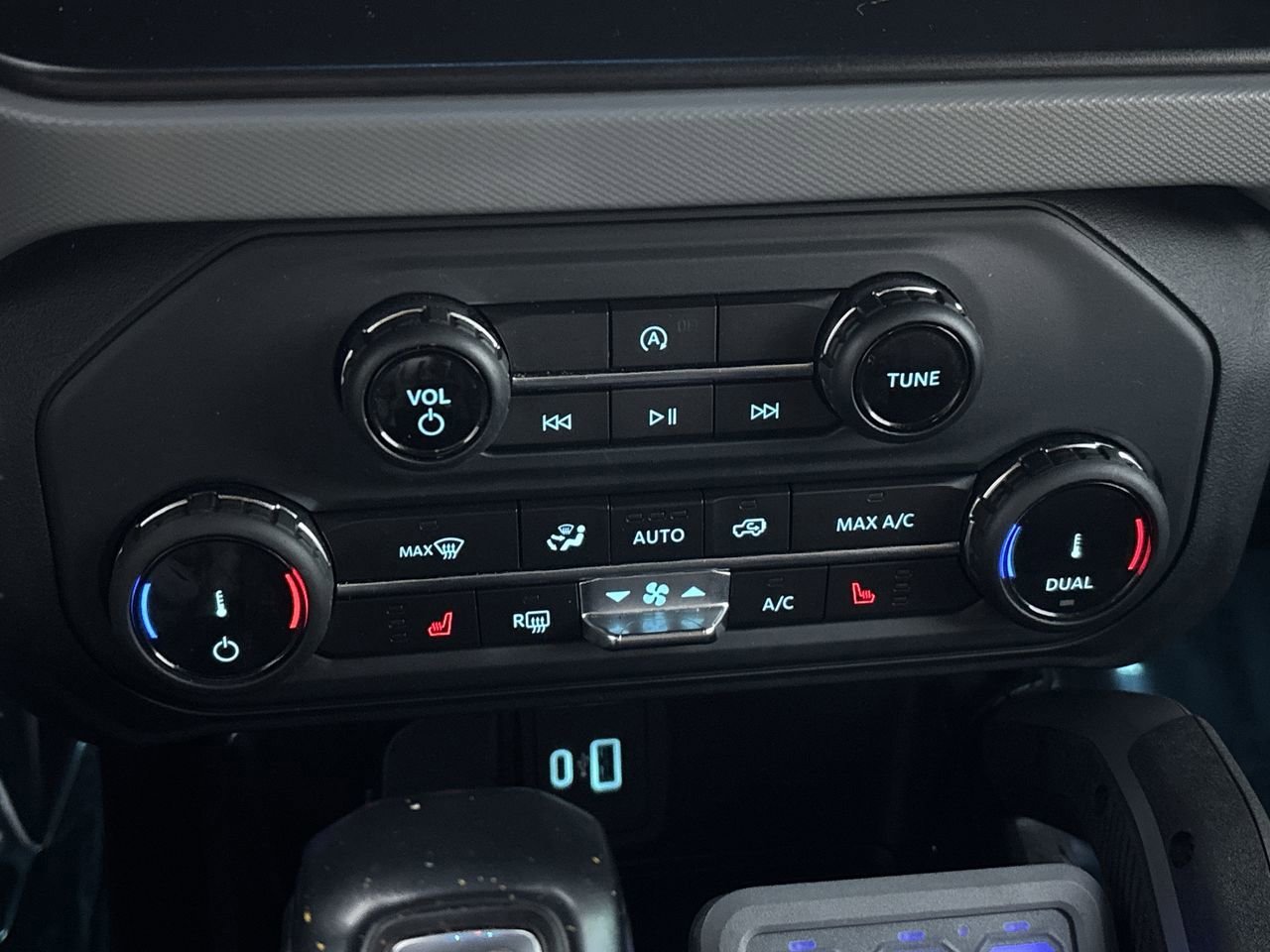 Used 2022 Ford Bronco Big Bend image 23