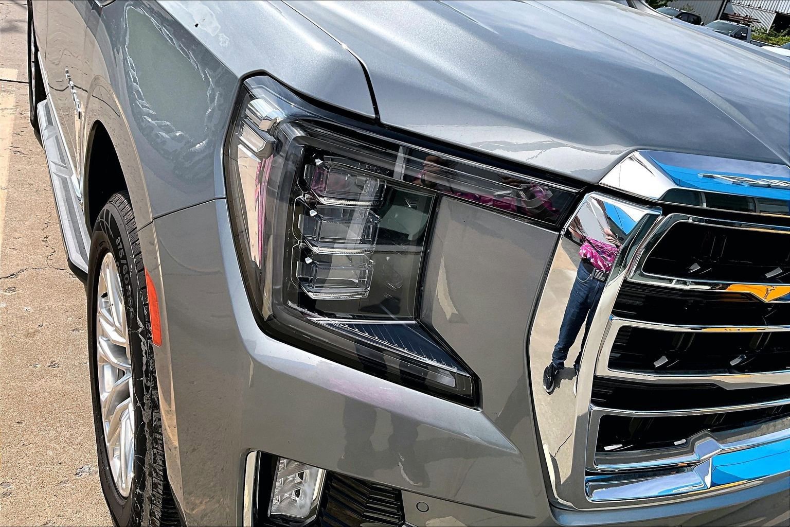 Used 2023 GMC Yukon SLT w/ SLT Luxury Package image 30