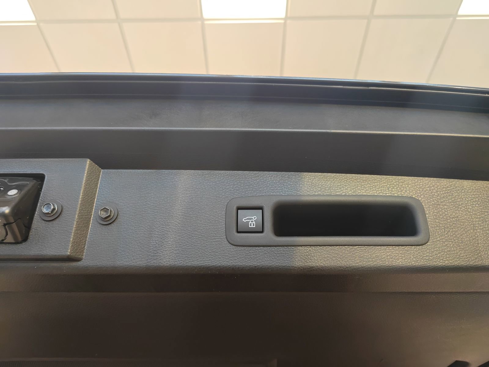 New 2026 Toyota Sienna XLE image 16