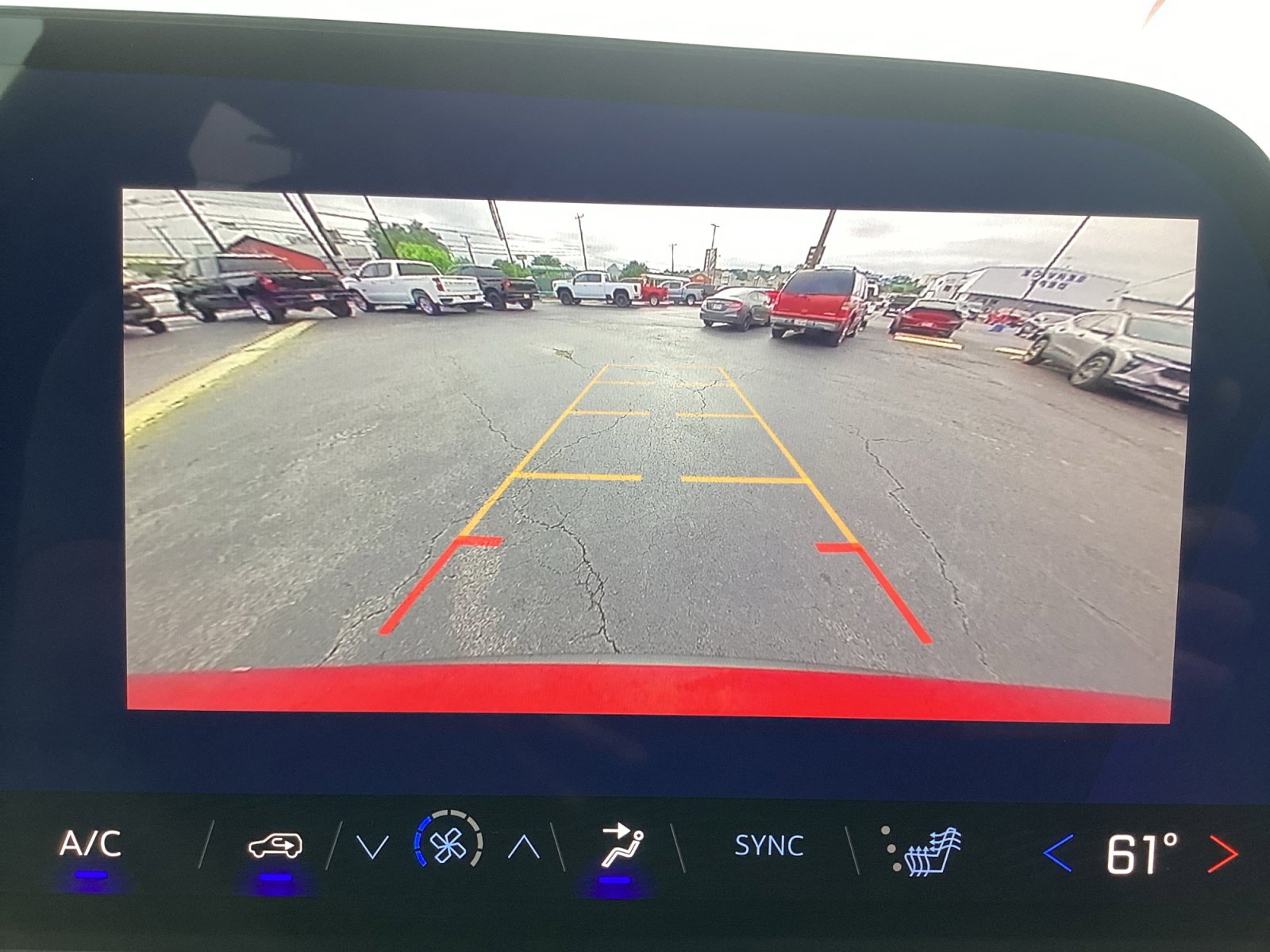 Used 2025 Chevrolet Traverse LT FWD image 20