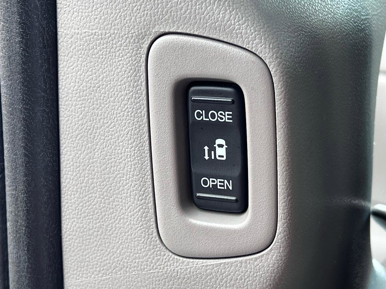 Used 2012 Honda Odyssey Touring image 29