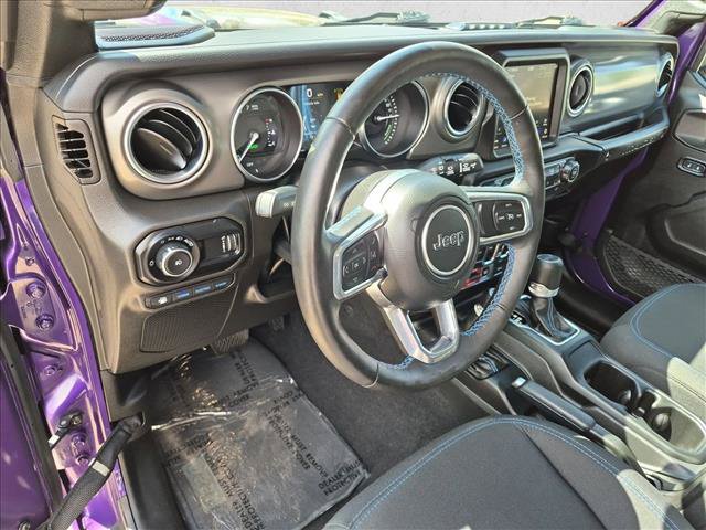 Used 2023 Jeep Wrangler Unlimited Rubicon 4xe w/ Cold Weather Group AWD/4WD image 10