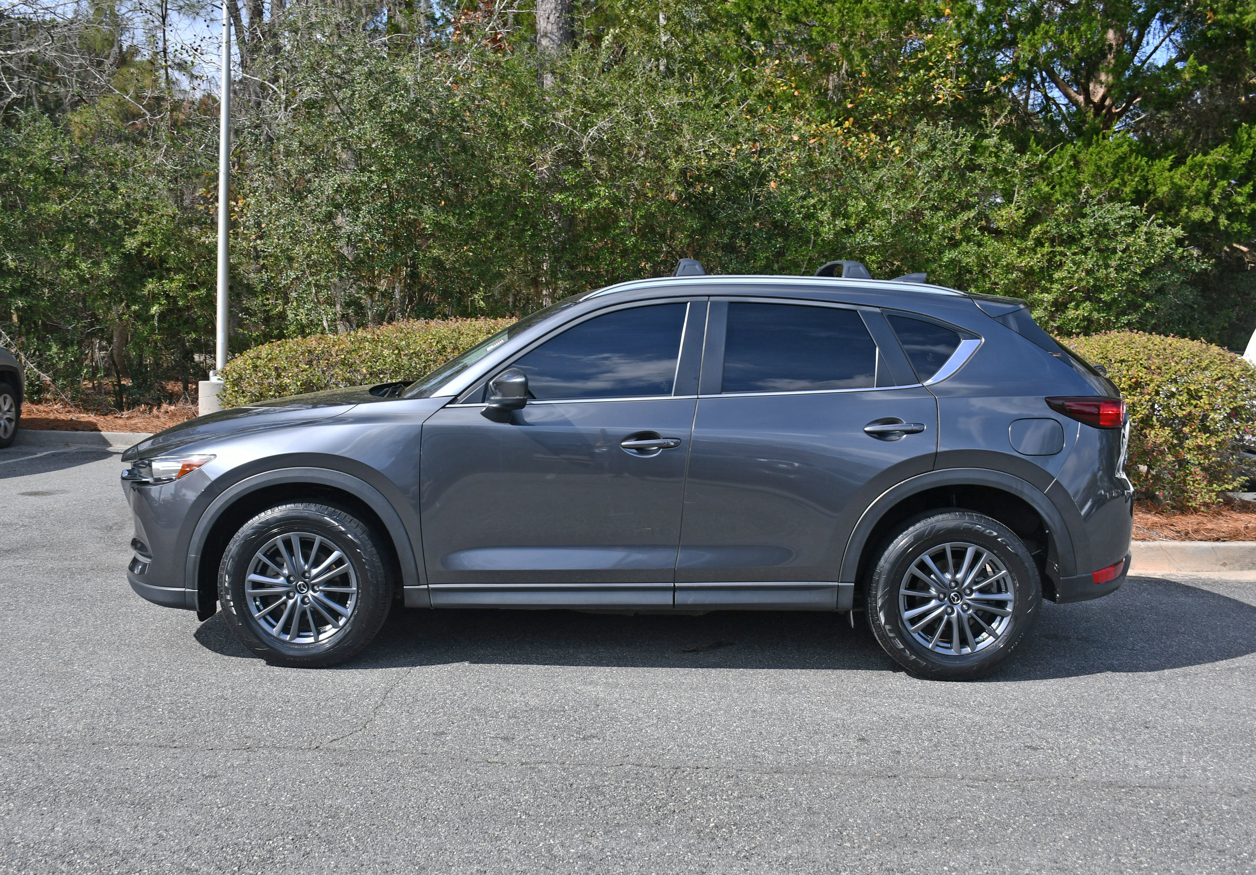 Used 2020 MAZDA CX-5 Touring image 2