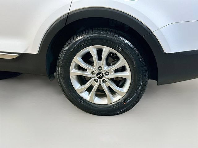 Used 2021 Kia Telluride LX AWD/4WD image 5