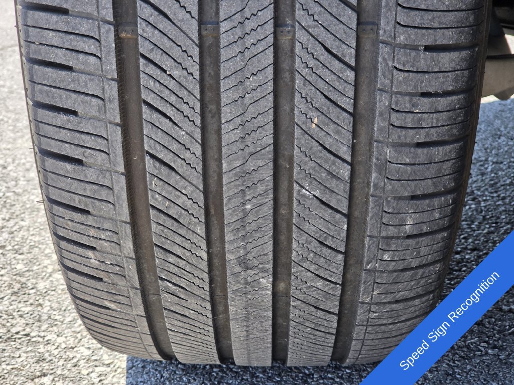 Used 2023 Ford Explorer ST w/ Equipment Group 401A AWD/4WD image 13