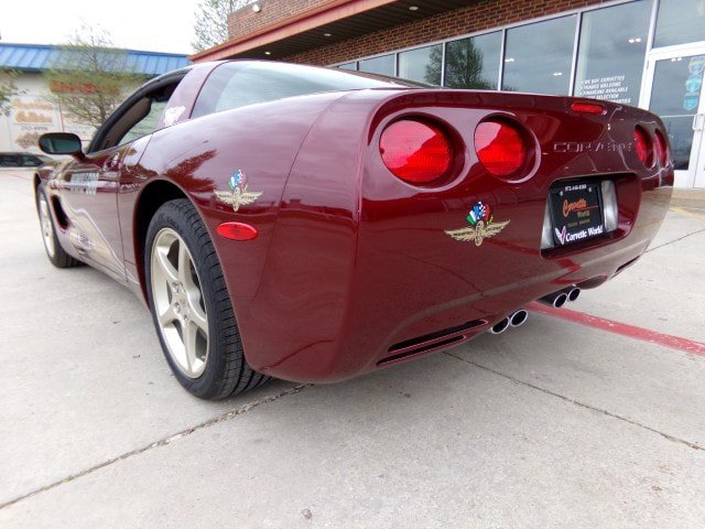 Used 2003 Chevrolet Corvette Coupe w/ Preferred Equipment Group RWD image 11