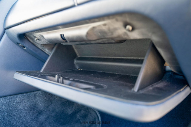 Used 2008 Aston Martin V8 Vantage Roadster 6-Speed image 35