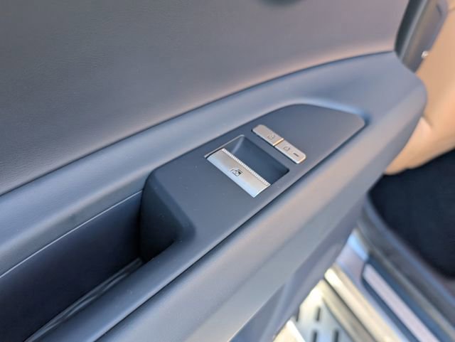 Used 2022 Genesis GV80 3.5T Advanced + image 11