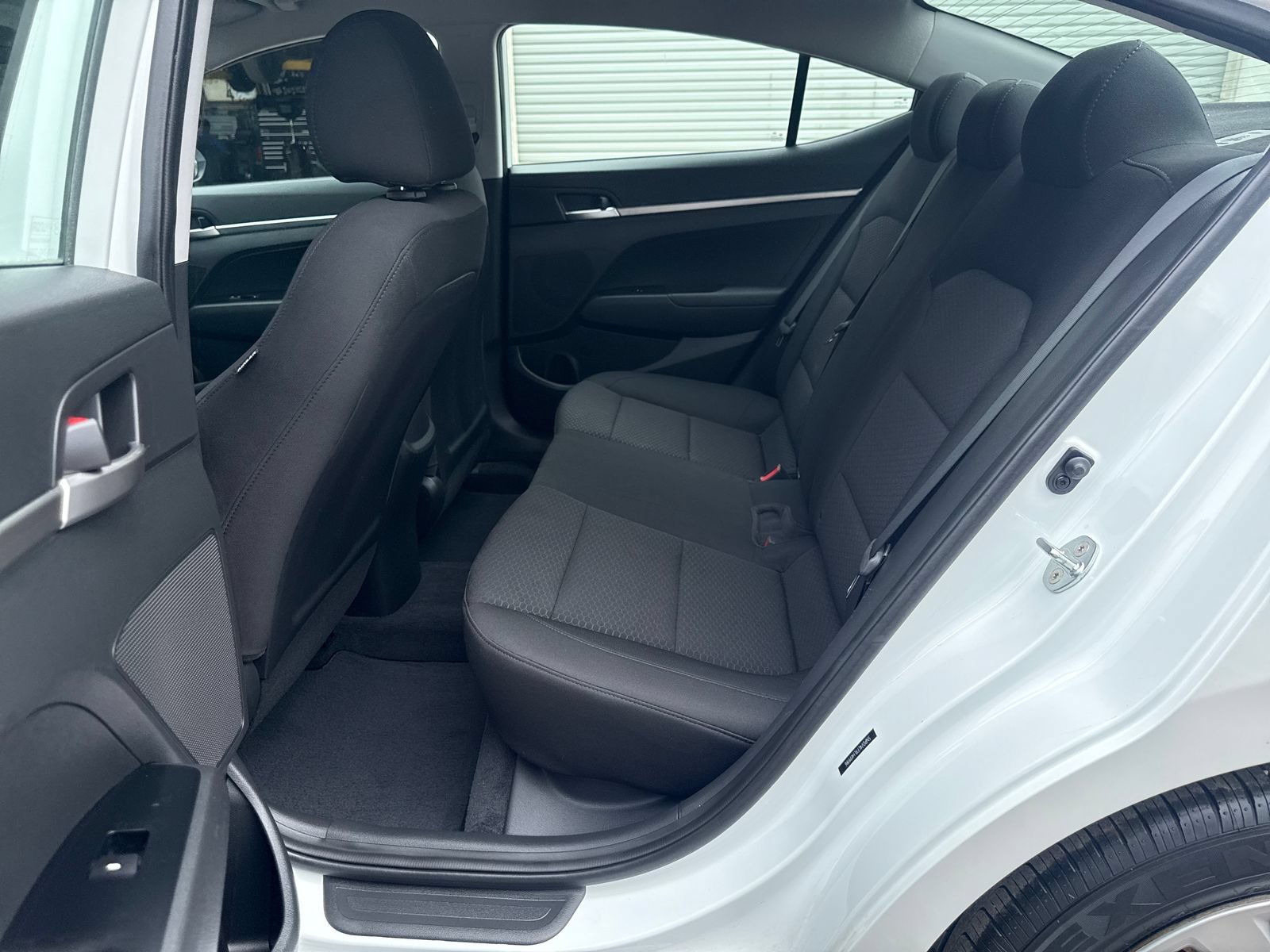 Used 2020 Hyundai Elantra SE w/ Cargo Package (C1) FWD image 25