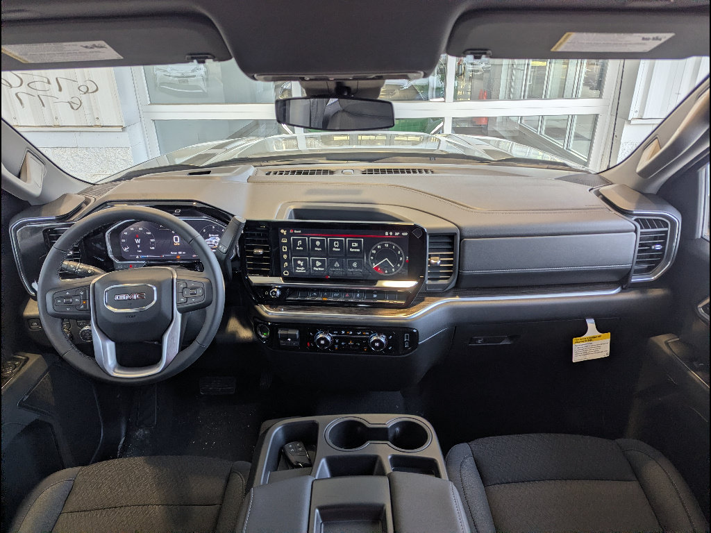 New 2026 GMC Sierra 1500 Elevation image 17