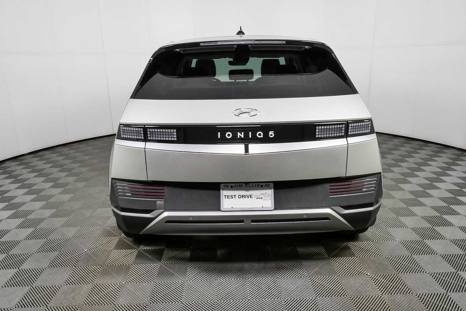 Used 2023 Hyundai Ioniq 5 SEL w/ Cargo Package RWD image 28