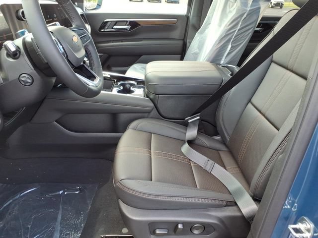 New 2026 Chevrolet Suburban High Country AWD/4WD image 6