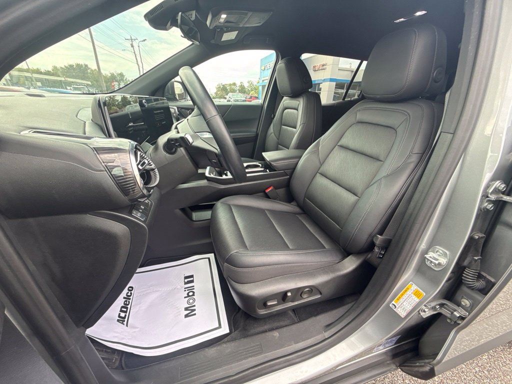 Used 2026 Chevrolet Equinox LT w/ Convenience Package II FWD image 23