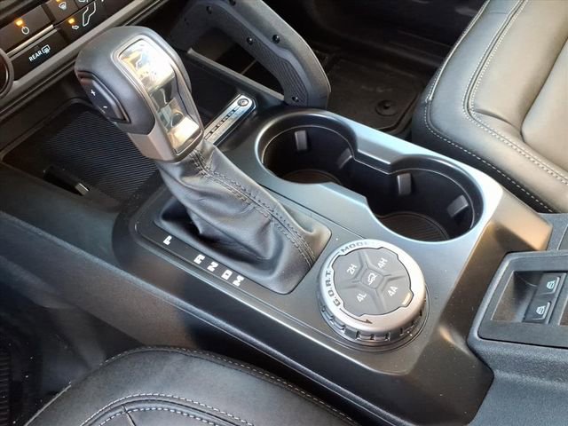 New 2025 Ford Bronco Badlands w/ Black Appearance Package image 11