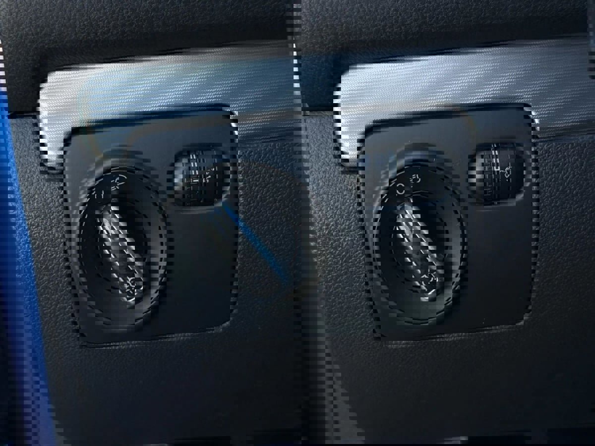 Used 2013 Volkswagen Golf R 4-Door image 55