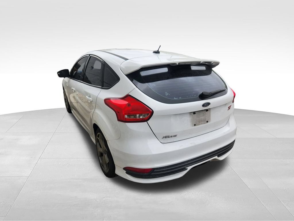 Used 2018 Ford Focus ST FWD image 24
