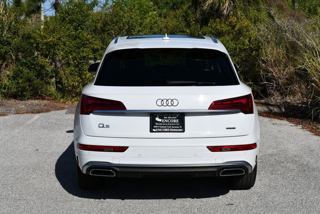 Used 2021 Audi Q5 e Premium Plus w/ Premium Plus Package image 30