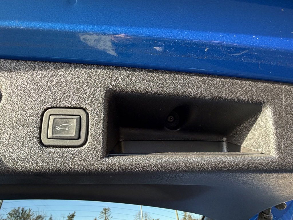 Used 2024 Chevrolet Equinox RS w/ LPO, Floor Liner Package image 16