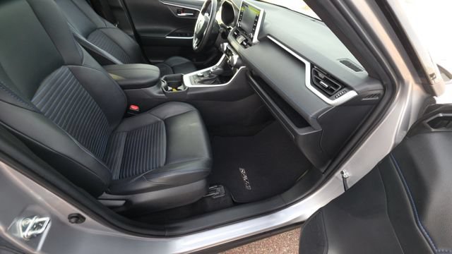 Used 2021 Toyota RAV4 XSE AWD/4WD image 31