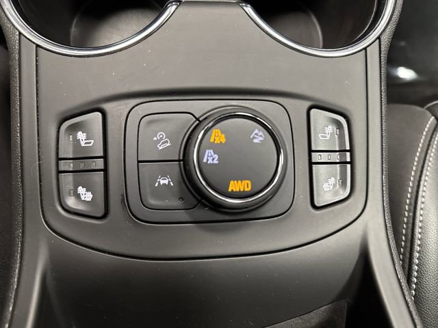 Used 2024 GMC Terrain SLT image 7