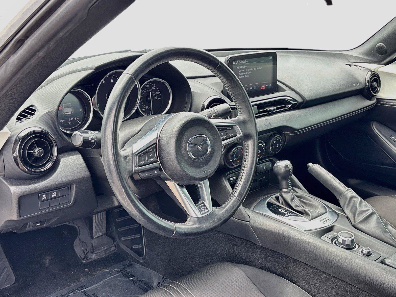 Used 2021 MAZDA MX-5 Miata RF Club RWD image 9