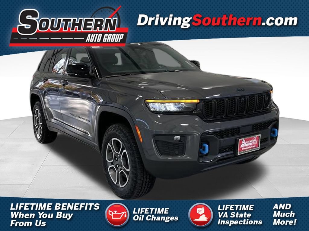 New 2024 Jeep Grand Cherokee Trailhawk w/ Advanced Protech Group II AWD/4WD 360° Tour