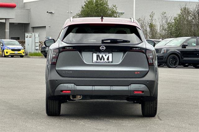 New 2026 Nissan Kicks SR w/ SR Premium Package image 5