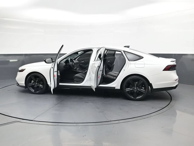 Used 2023 Honda Accord Sport image 40