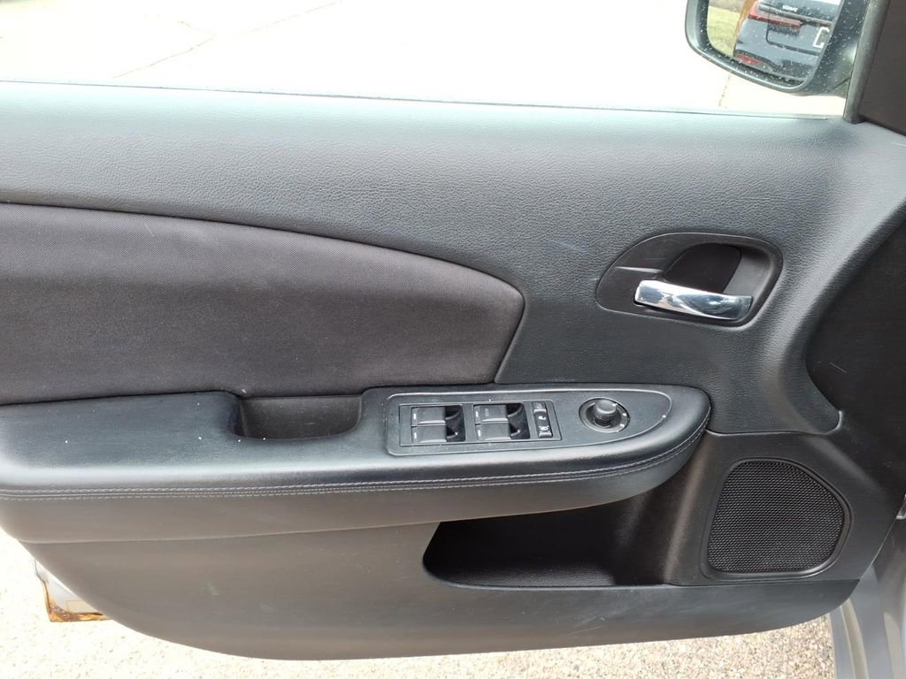 Used 2014 Chrysler 200 Touring w/ Cold Weather Group image 11