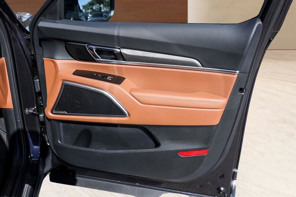Used 2025 Kia Telluride EX X-Line image 33