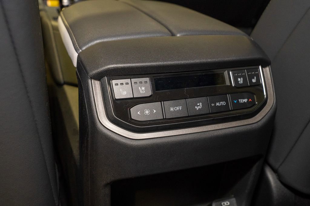 Used 2025 Lexus TX 500h AWD image 9