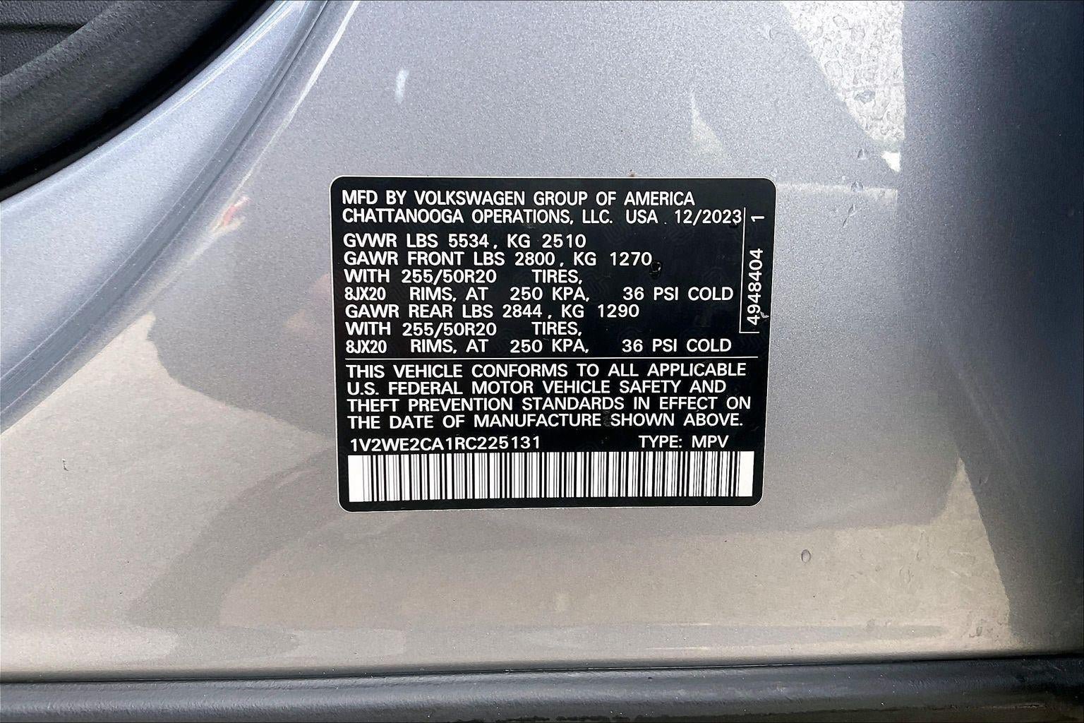 Used 2024 Volkswagen Atlas Cross Sport SE FWD image 34