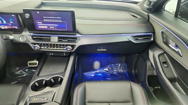 Used 2024 Acura ZDX A-Spec image 39