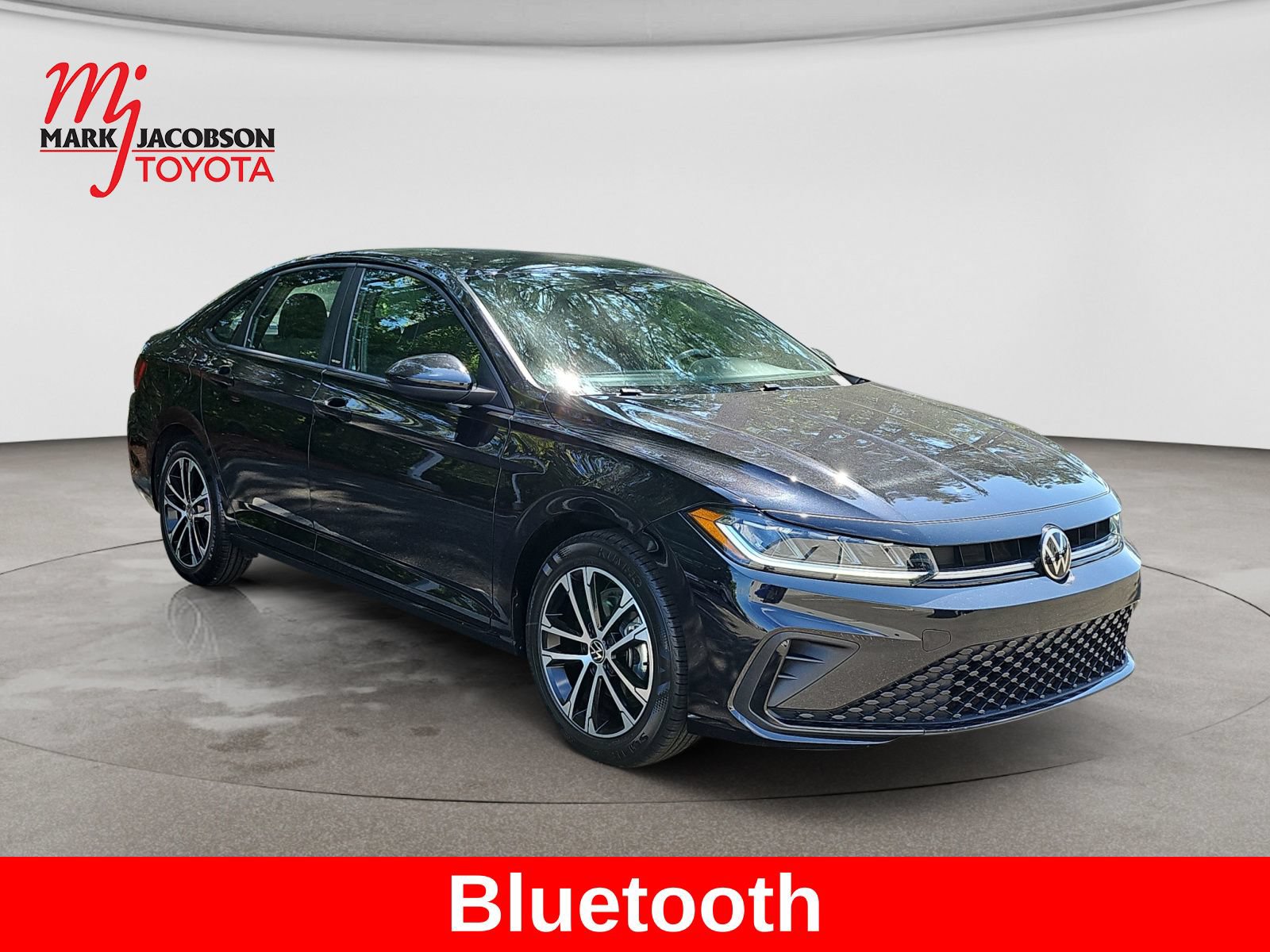 Used 2025 Volkswagen Jetta Sport FWD image 4