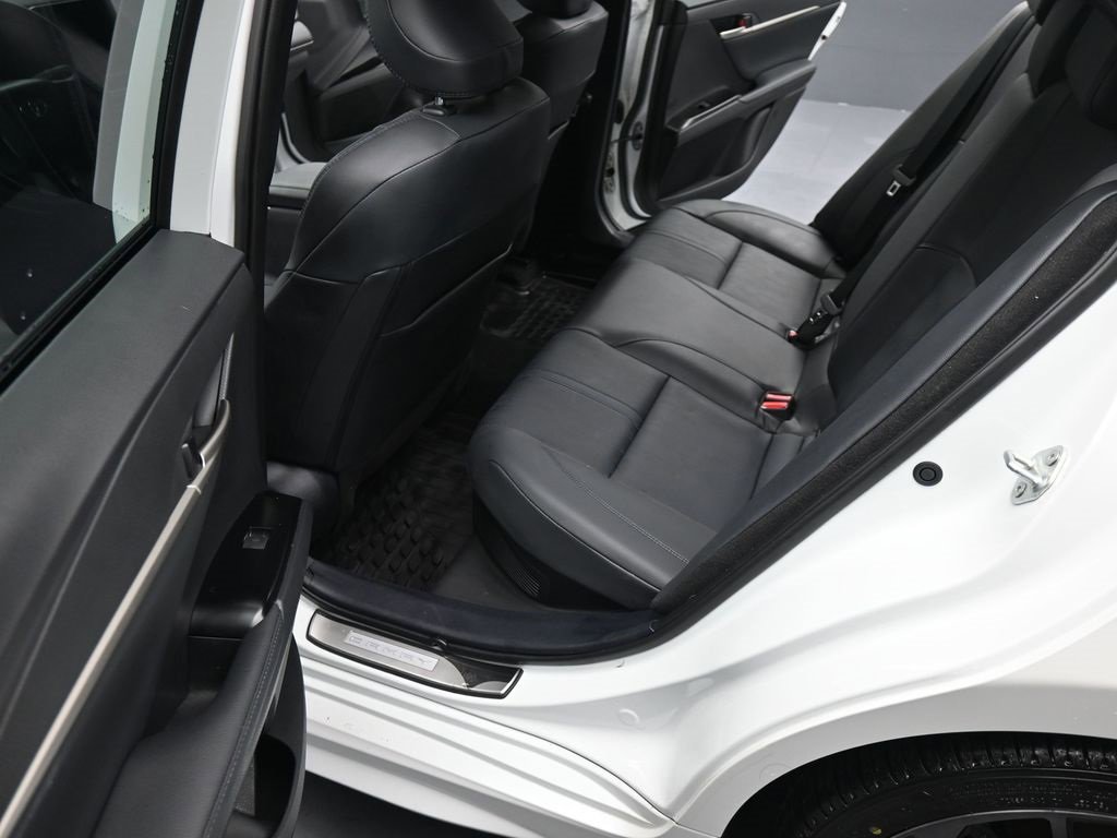 Used 2025 Toyota Camry XSE image 21