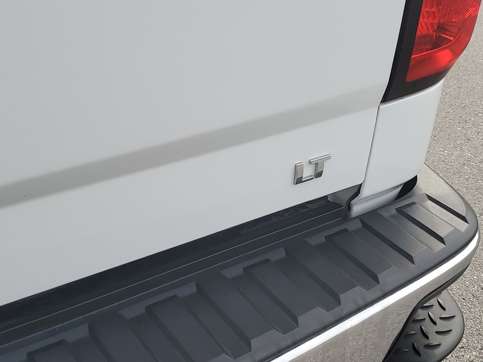 Used 2014 Chevrolet Silverado 1500 LT w/ LT Convenience Package image 9