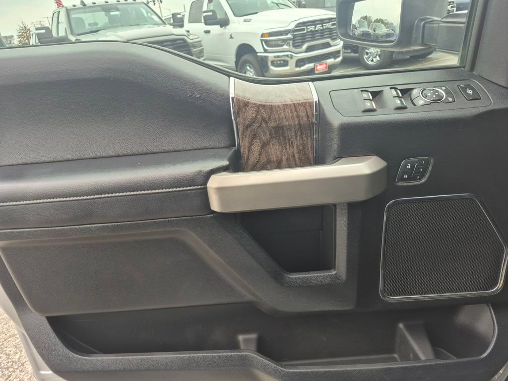 Used 2017 Ford F250 Lariat w/ Lariat Value Package image 21