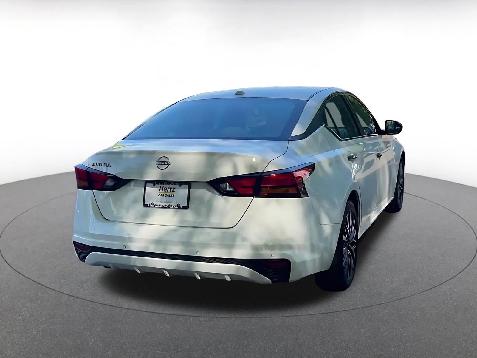 Used 2025 Nissan Altima 2.5 SV image 12