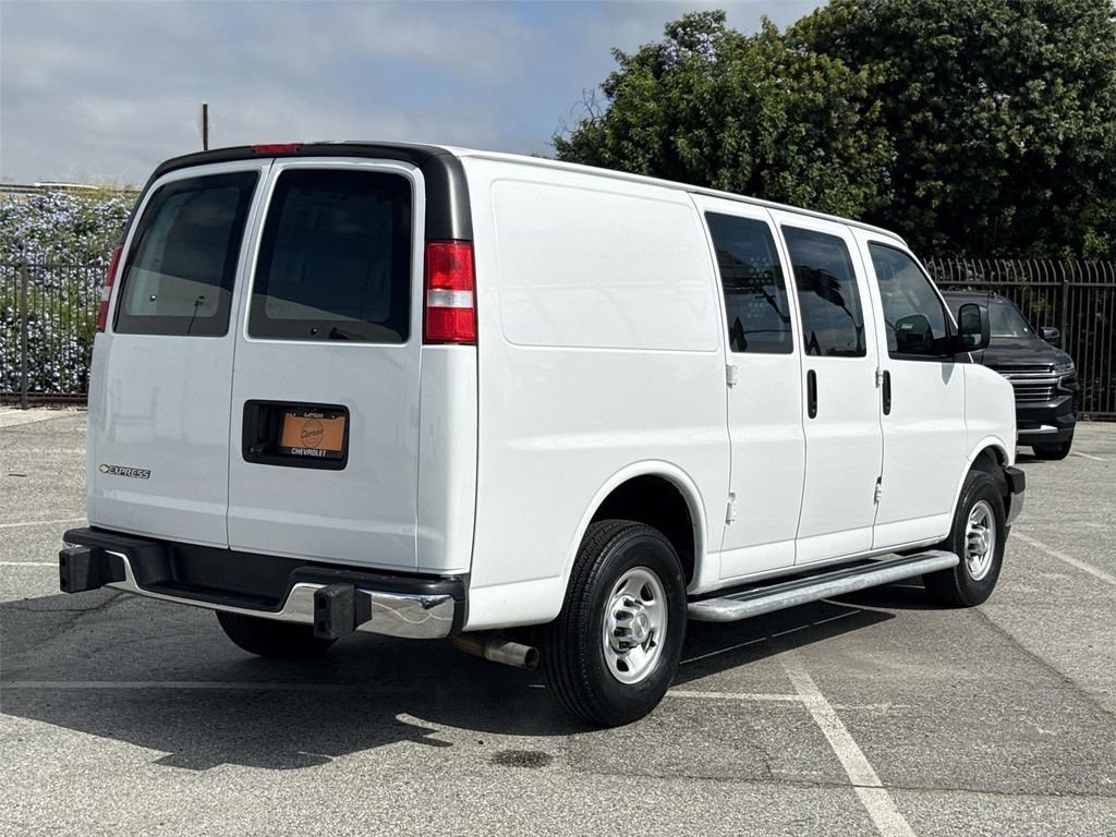Used 2024 Chevrolet Express 2500 w/ Driver Convenience Package image 3