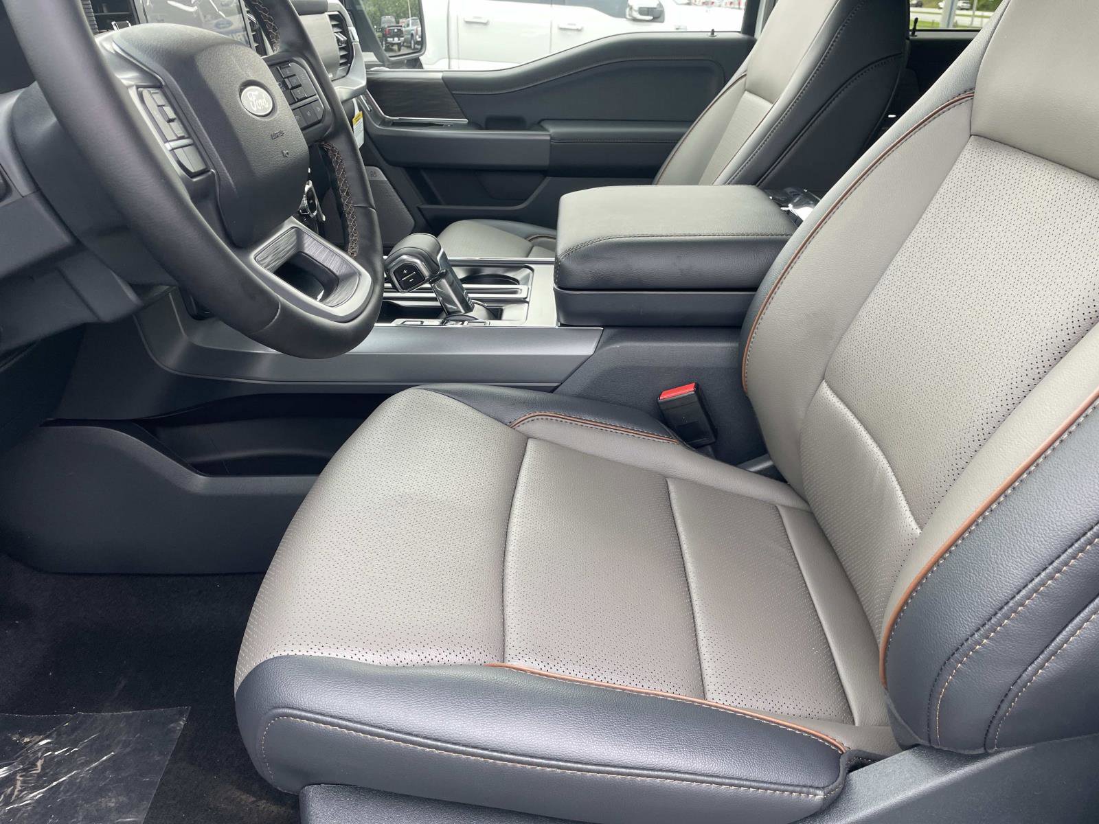 New 2025 Ford F150 Lariat w/ Equipment Group 502A High image 18