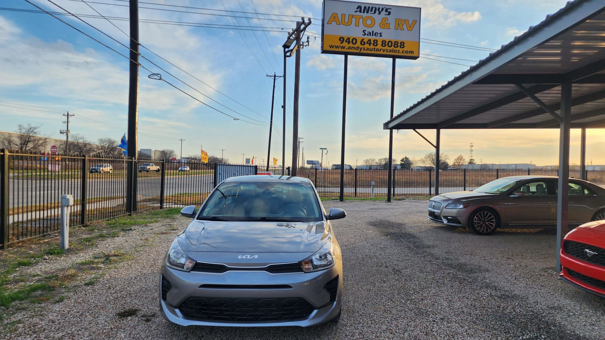 Used 2022 Kia Rio S image 2