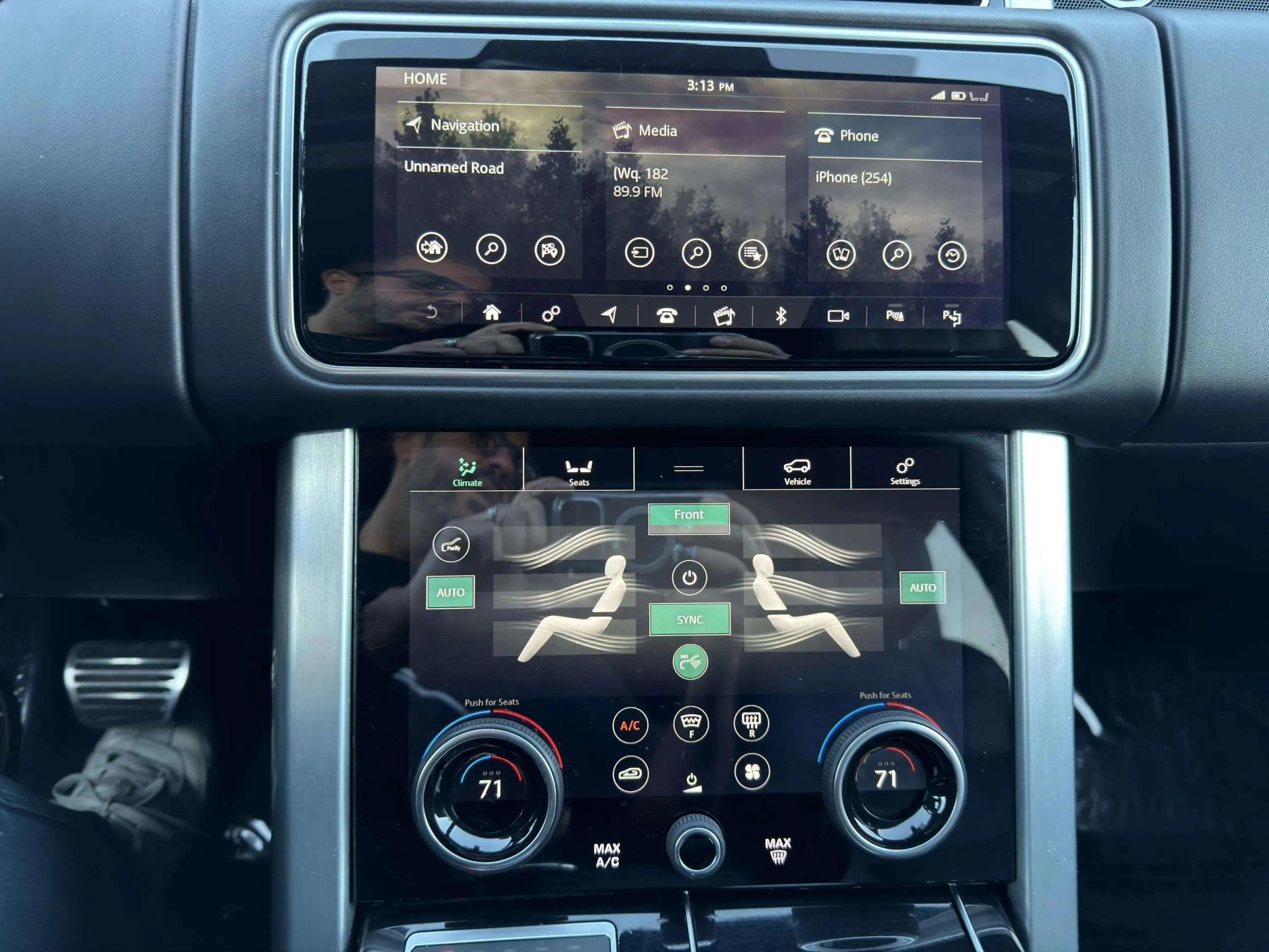 Used 2021 Land Rover Range Rover P525 Westminster Edition LWB image 23