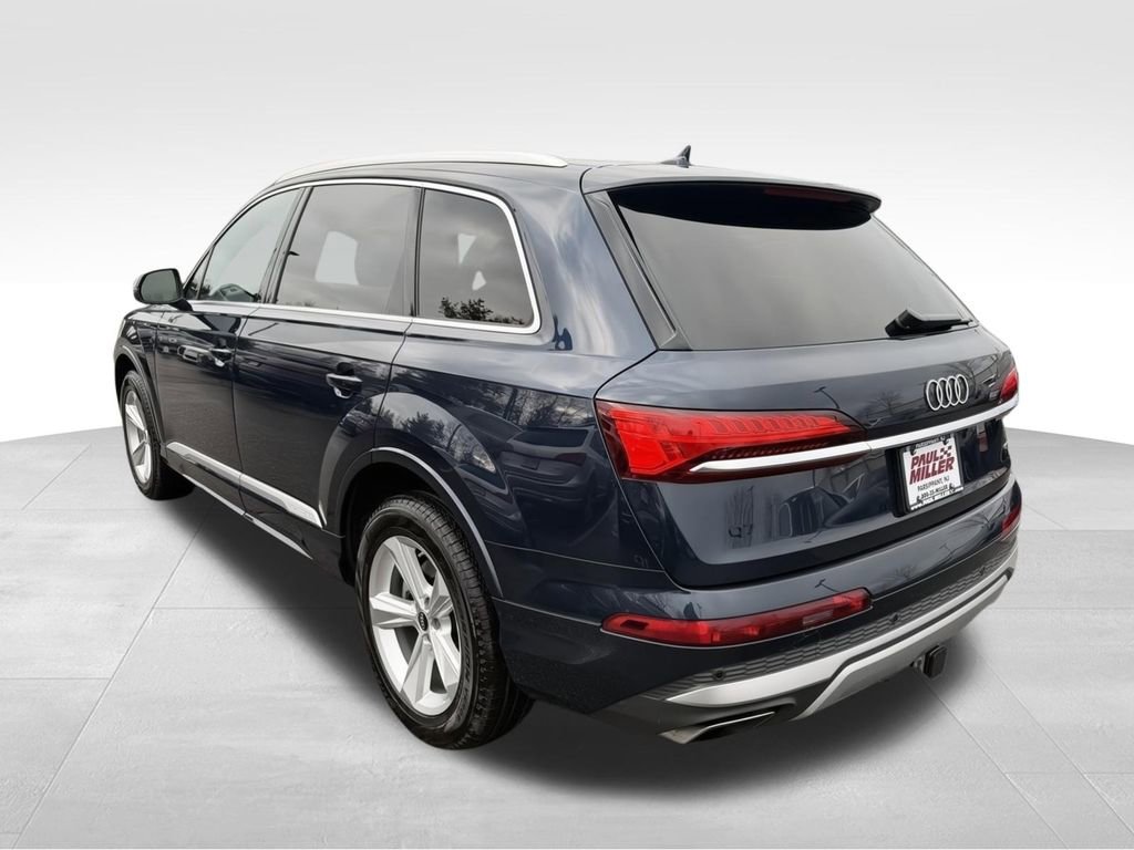 Used 2025 Audi Q7 3.0T Premium AWD/4WD image 5