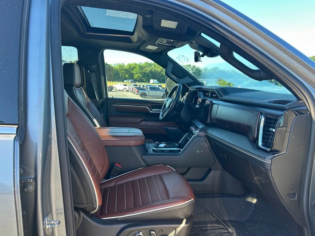 Used 2024 GMC Sierra 2500 Denali Ultimate AWD/4WD image 12