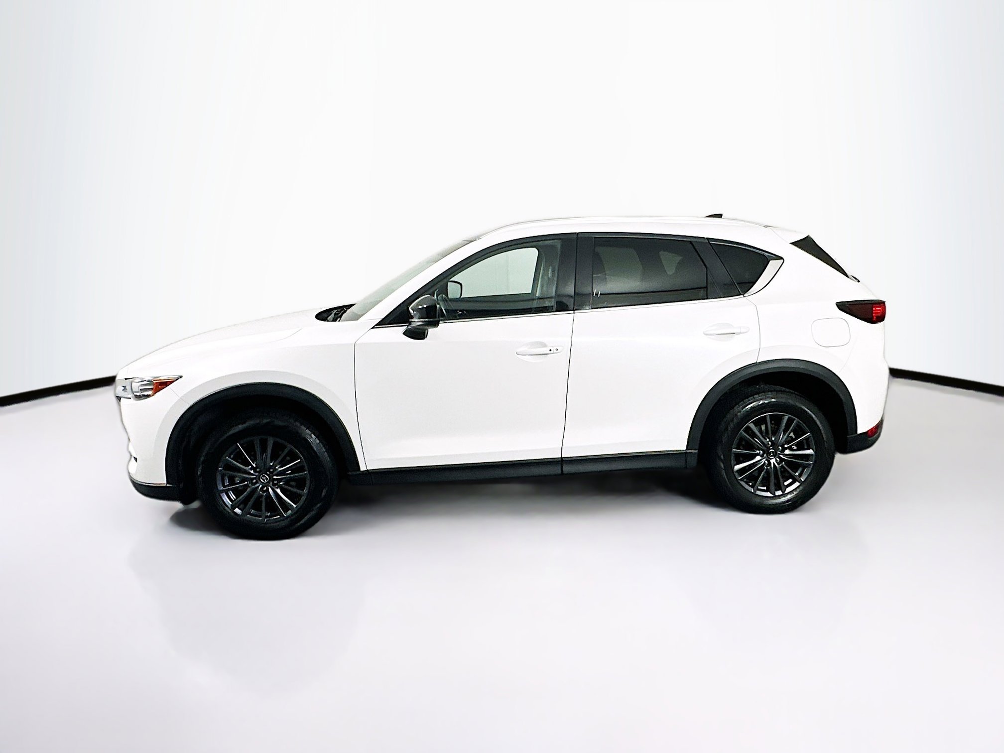 Used 2021 MAZDA CX-5 Touring image 4
