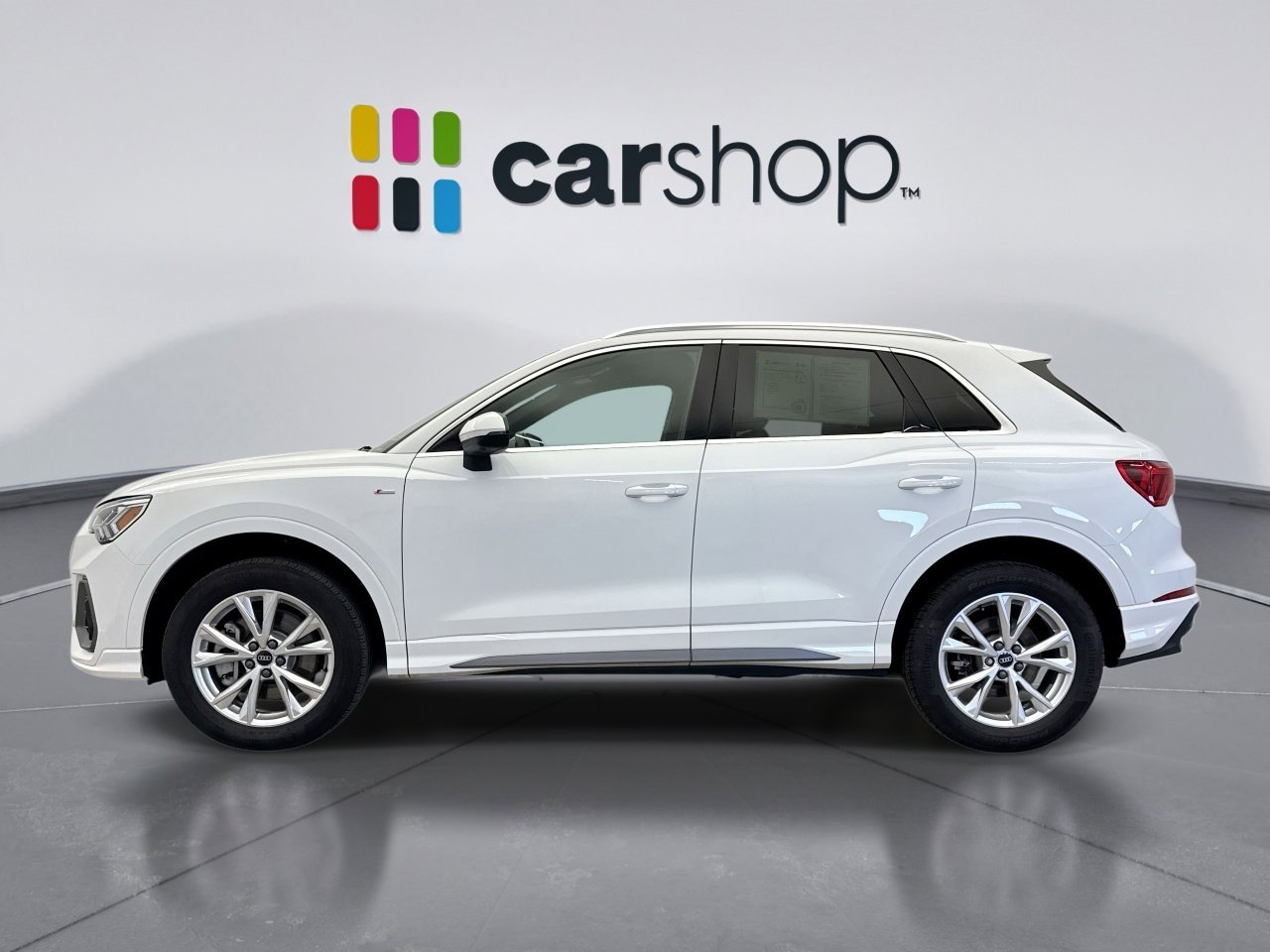Used 2023 Audi Q3 2.0T Premium Plus image 2