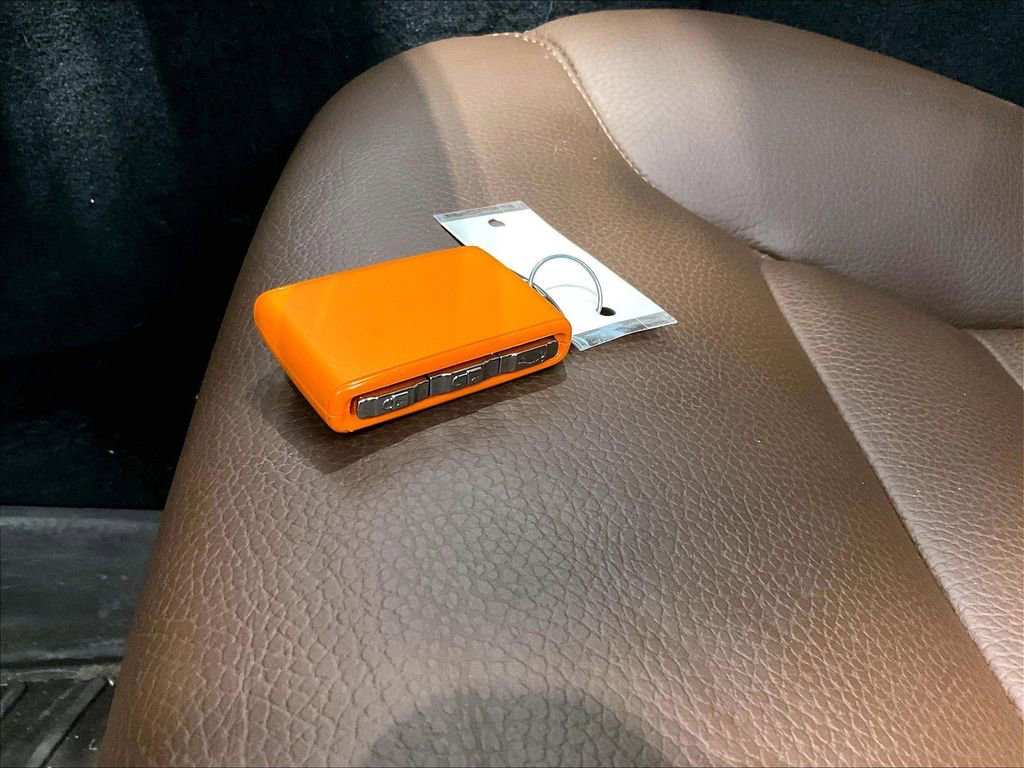 Used 2025 Volvo XC60 B5 Plus w/ Climate Package image 33