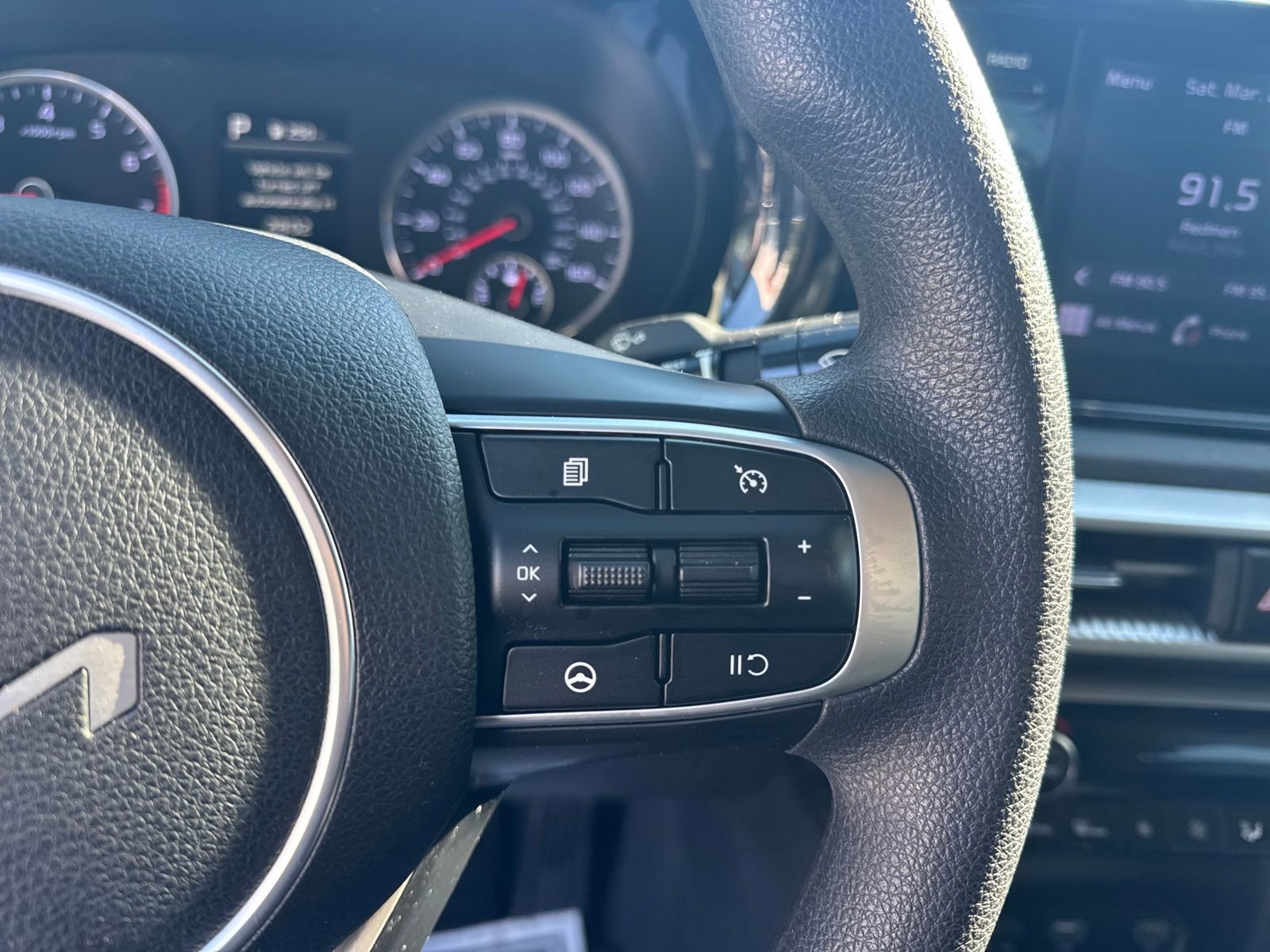 Used 2023 Kia K5 LXS image 15