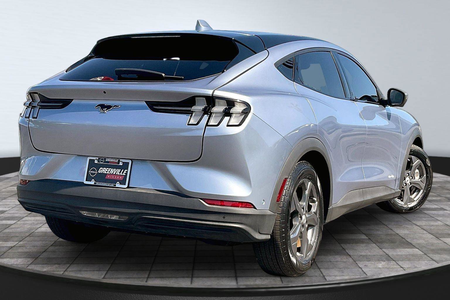 Used 2022 Ford Mustang Mach-E Select w/ Comfort/Technology Package RWD image 14