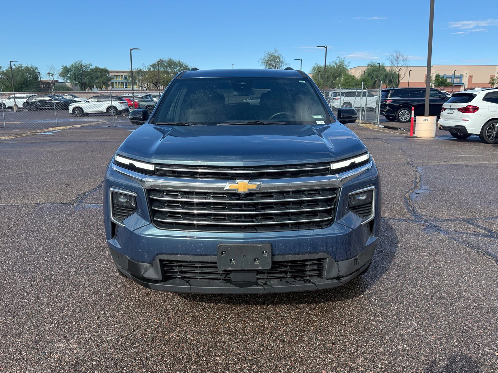 Used 2024 Chevrolet Traverse LT w/ Trailering Package AWD/4WD image 2